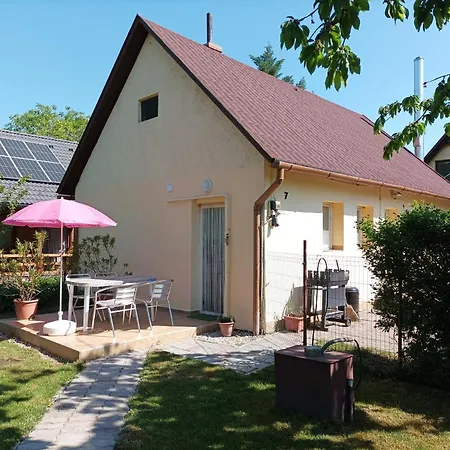 Holiday home Kek Balaton Nyaralo Siofok