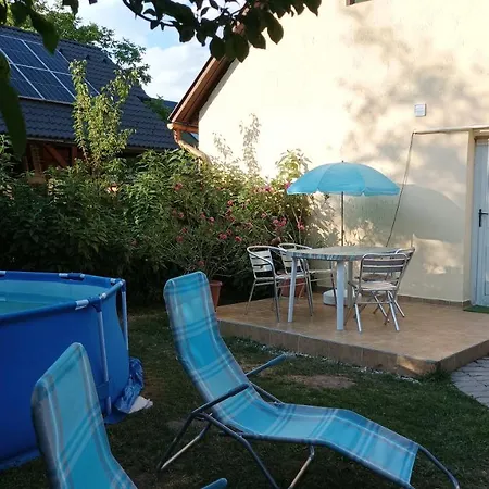 Kek Balaton Nyaralo * Siofok